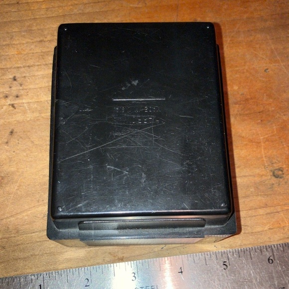 Harley-Davidson Black and Gold tone plastic box - Picture 10 of 16